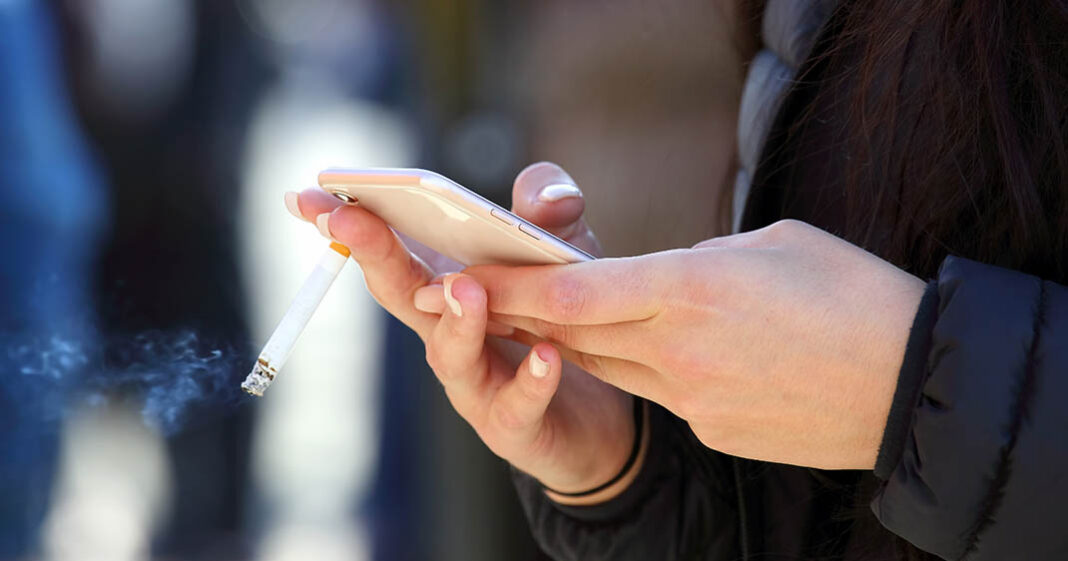 À cause des réseaux sociaux, les jeunes sont tentés de fumer