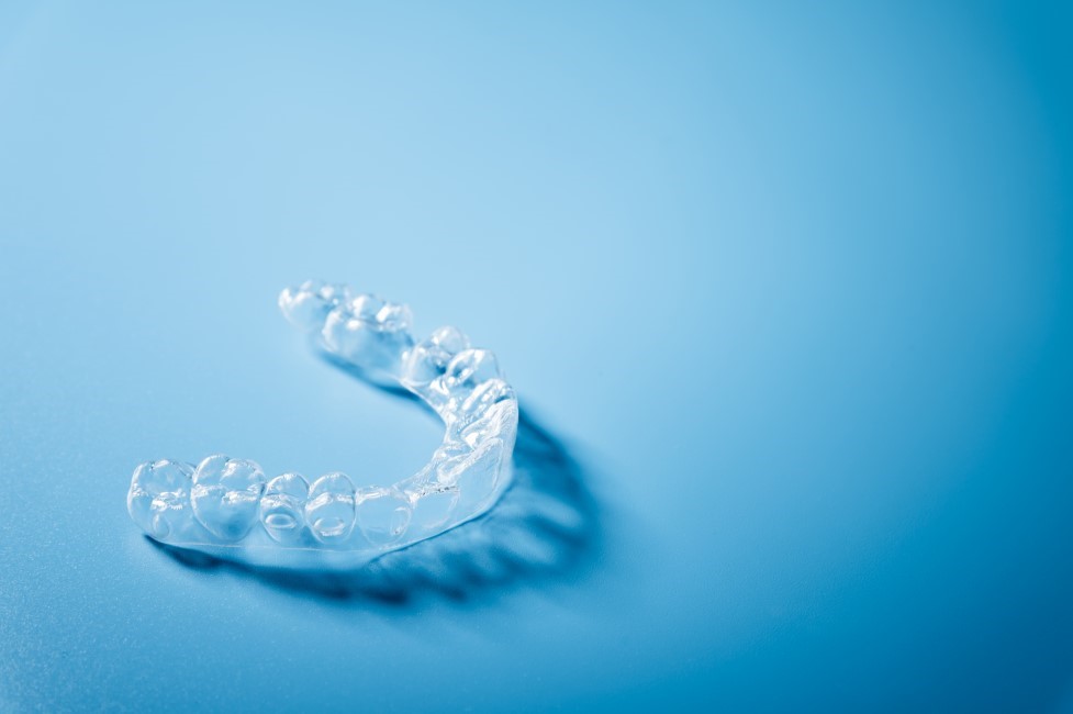 Orthodontie invisible : Y a-t-il des restrictions alimentaires ?